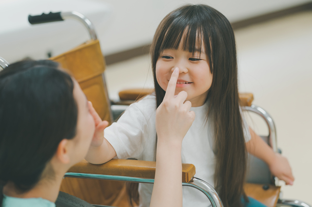 子ども